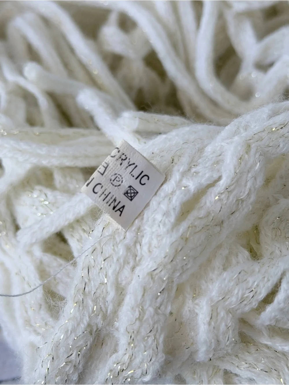 Chunky Knit Fringe Infinity Scarf in Cream